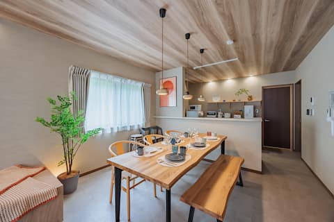Yakimono Culture and Quiet Time in Seto, a Japanese Heritage Town / Togasa-no-Yado