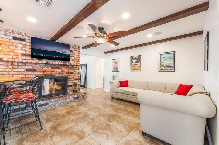 Poolside Escape, Game Room, 4BR gallery image 5