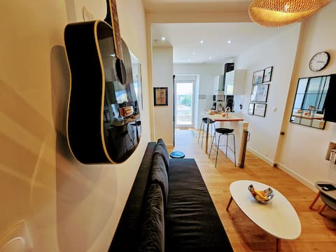 Popular Airbnb listing: Quiet studio, Downtown, Private terrace. in Brest