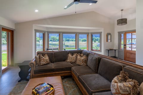 Successful Airbnb property: 4Ac Private Retreat w/ Amazing Views in Durango