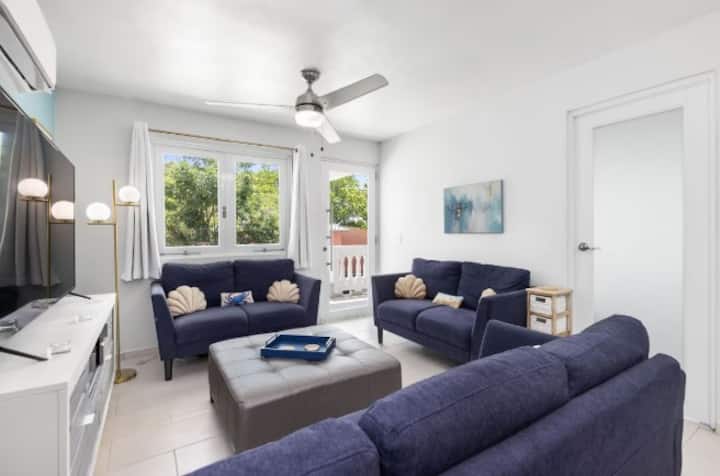 The Sunset Rooftop Guayanes Private Two-story Home - Puerto Rico