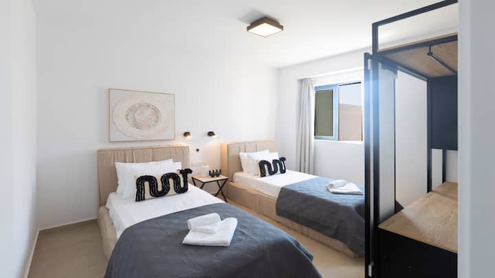 Вила номер 9, спалня с две единични легла, NBV Villas