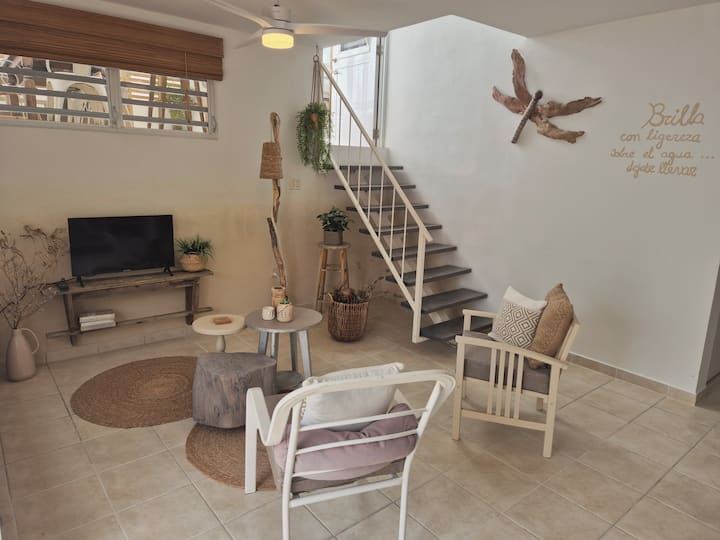 Libélula Rooftop Breeze | 2br W/pool – Near Mambo - Curaçao