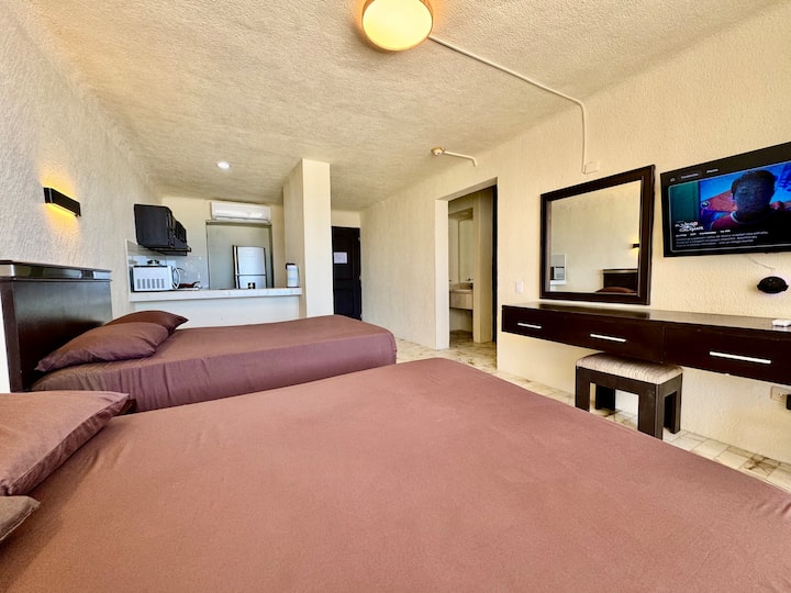 Hotel Zone Ocean View Studio 503 - Cancún