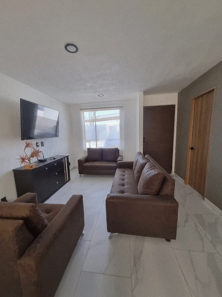 Consiéntete Y Date Un Relax En Casa Basalto. - Pachuca de Soto
