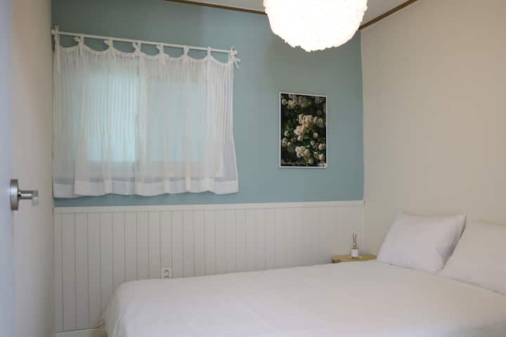 Imefanywa upya kwa rangi nzuri:)