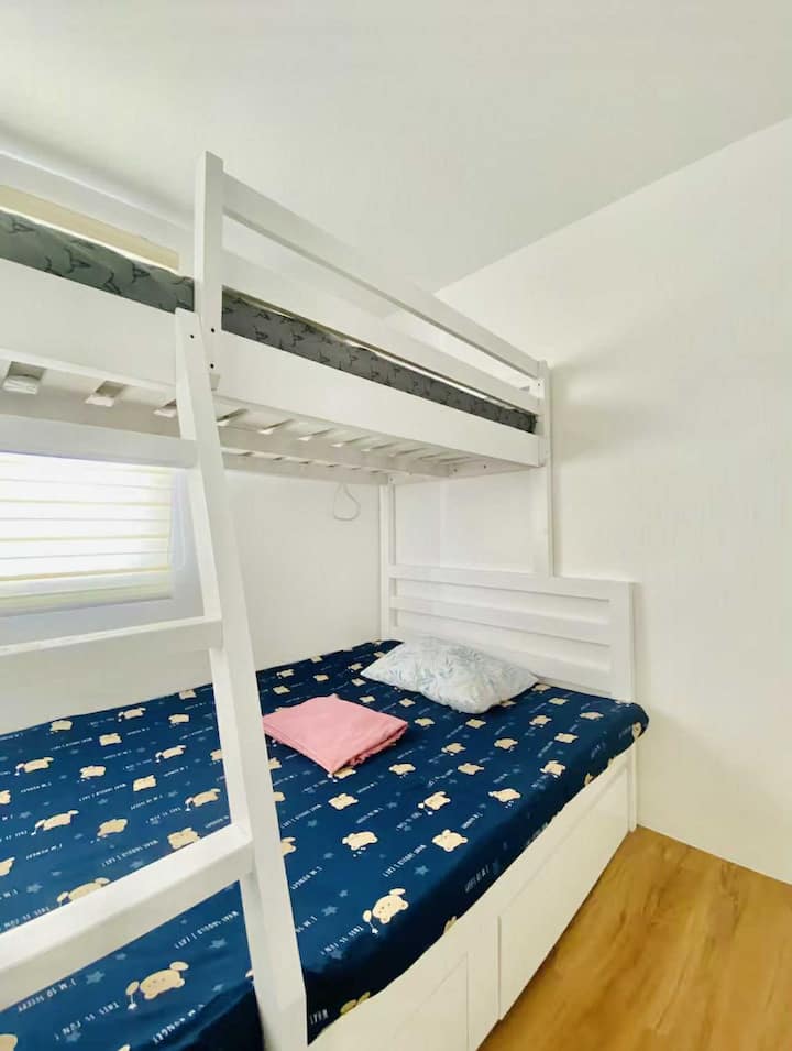 Schlafzimmer 2