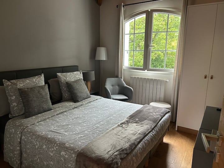 საძინებელი 1