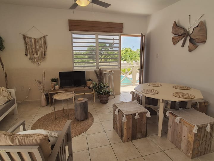 Barbulètè Poolside Oasis | 2br W/patio- Near Mambo - Curazao