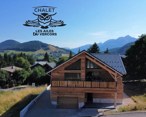 Top Airbnb: Hideaway with sauna & fireplace for cozy stays à Corrençon En Vercors