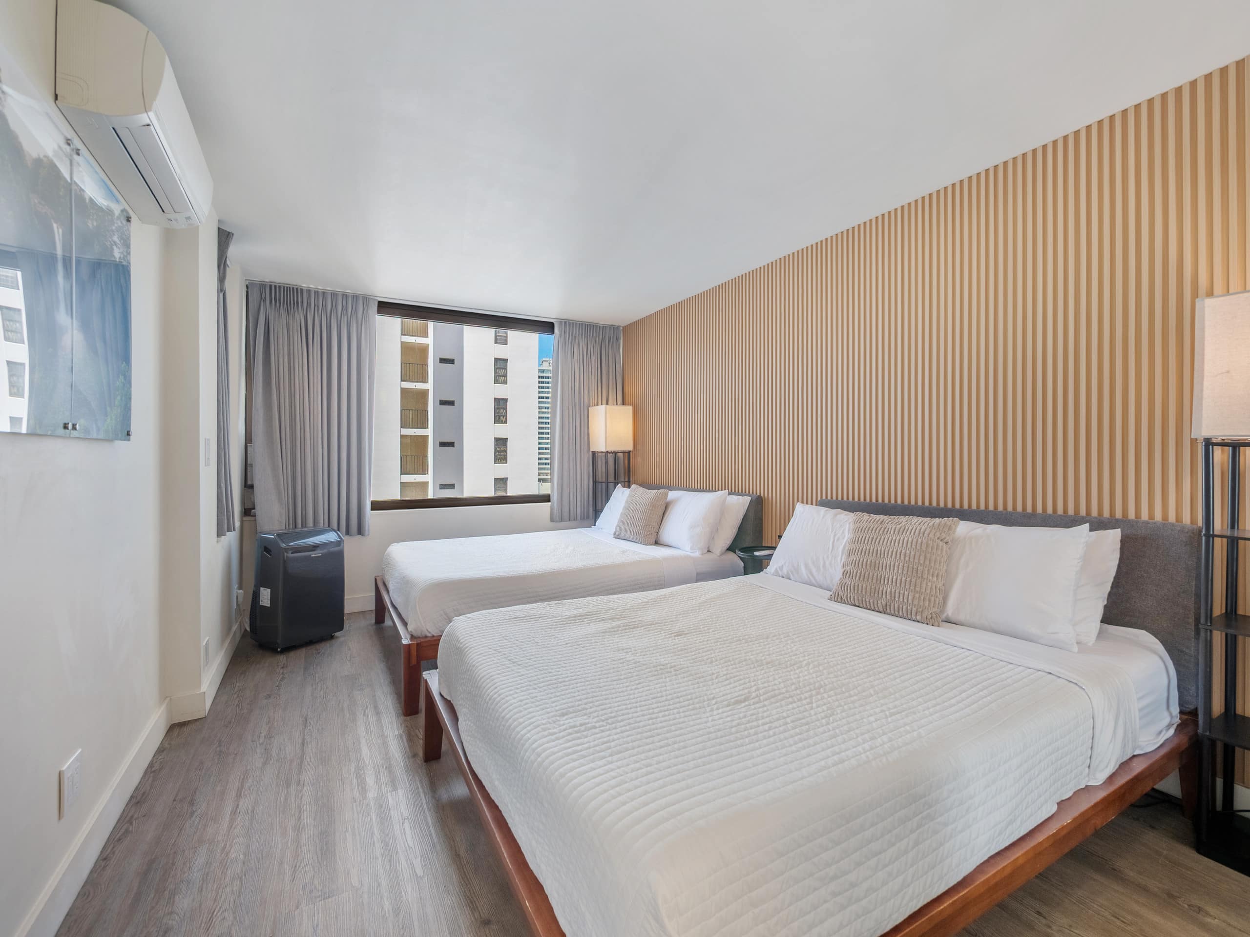 Clean Renovated 1bdrm Waikiki Banyan w/parking - Image 28