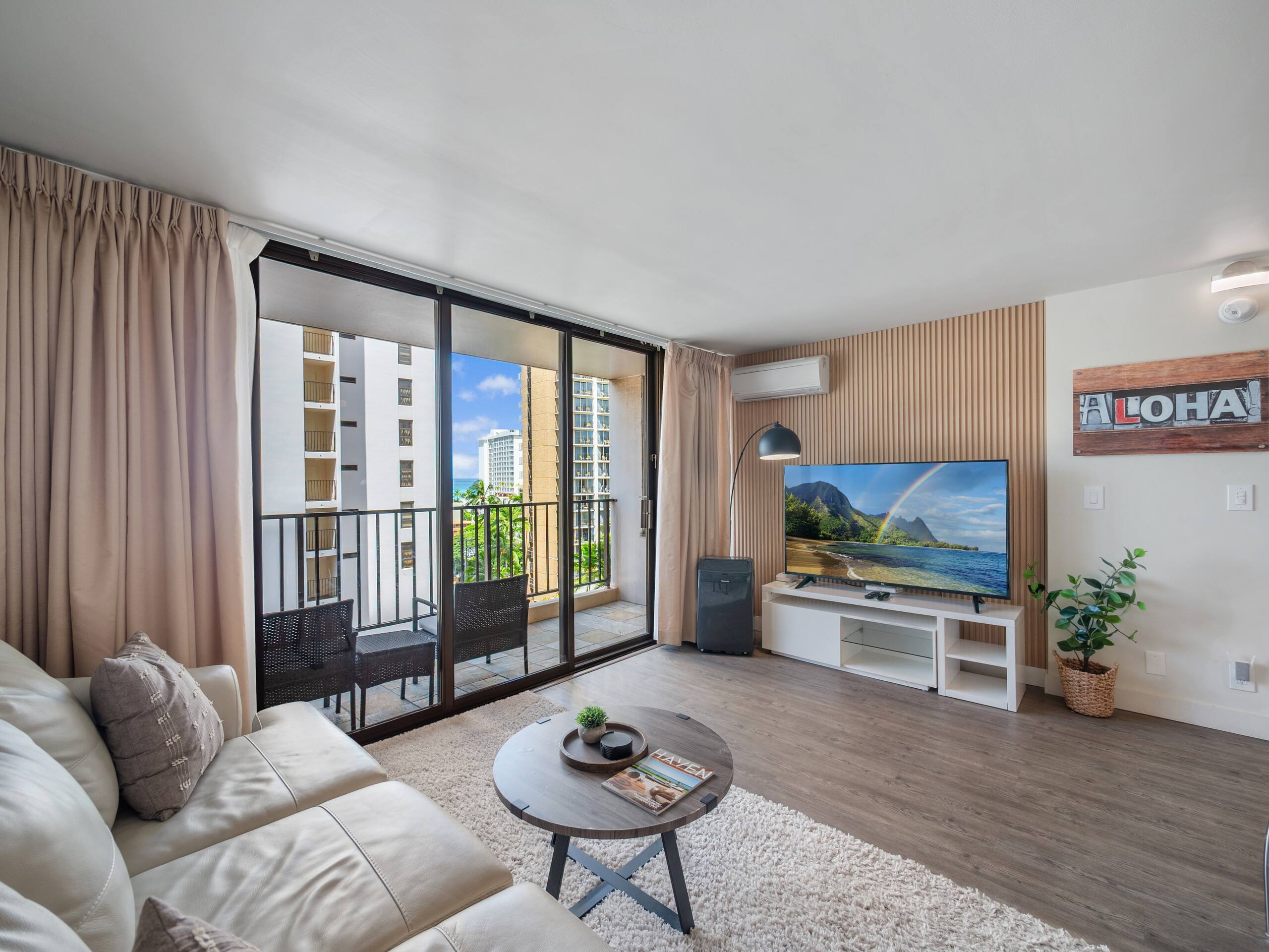 Clean Renovated 1bdrm Waikiki Banyan w/parking - Image 4