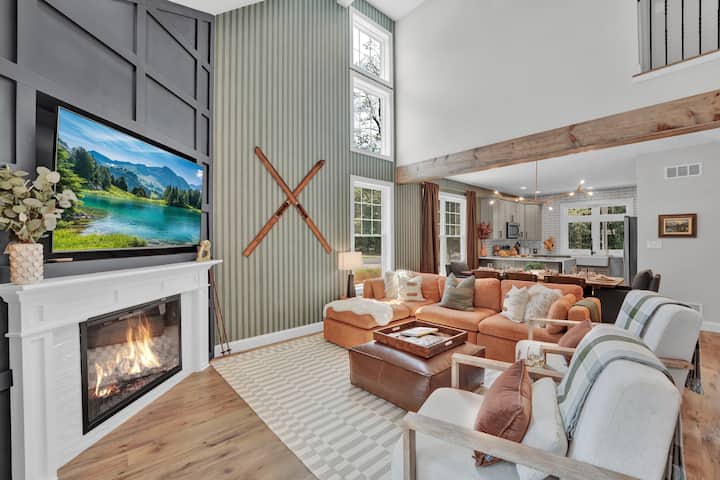 Golf Sim • Sauna • Hot Tub • Stay And Play - Stroudsburg, PA