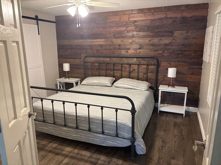 King Bed with 32 inch smart TV