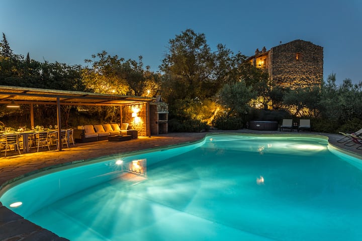 San Lorenzo - Luxury Monastery