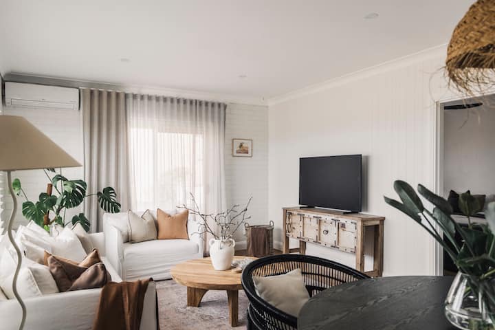 The Fold | Winter Escape By Nature & Beaches - Ulladulla