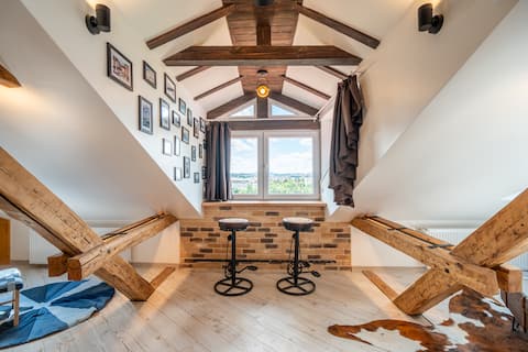 Top performing Airbnb: Old Town Tarnovo Big Groups Unit Monument Views in Велико Търново