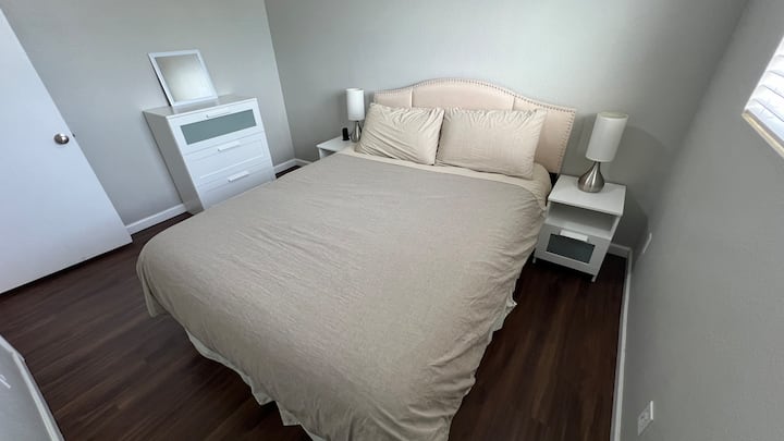 Malkia wa Chumba cha Kulala cha 2