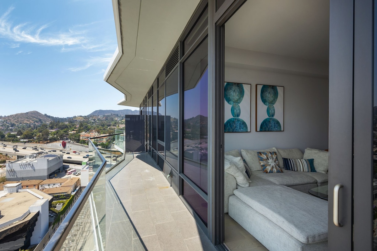 Seven Mile| Penthouse Dream Hollywood View Pool - Apartments for