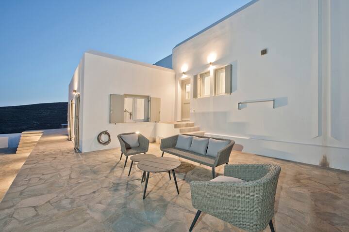 Memos Luxury Living at Kithnos gallery image 3