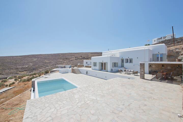 Memos Luxury Living at Kithnos gallery image 2