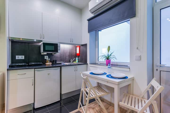 Charming Studio Near Botanic Garden With Ac 2c - Coimbra