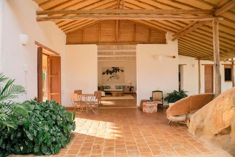 Exceptional house with spectacular view & pool