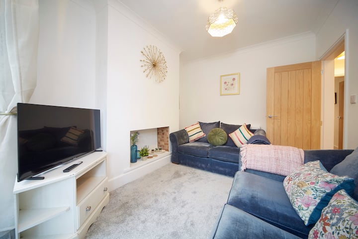 Homely And Stylish Two-bed House In Town Centre - Hull