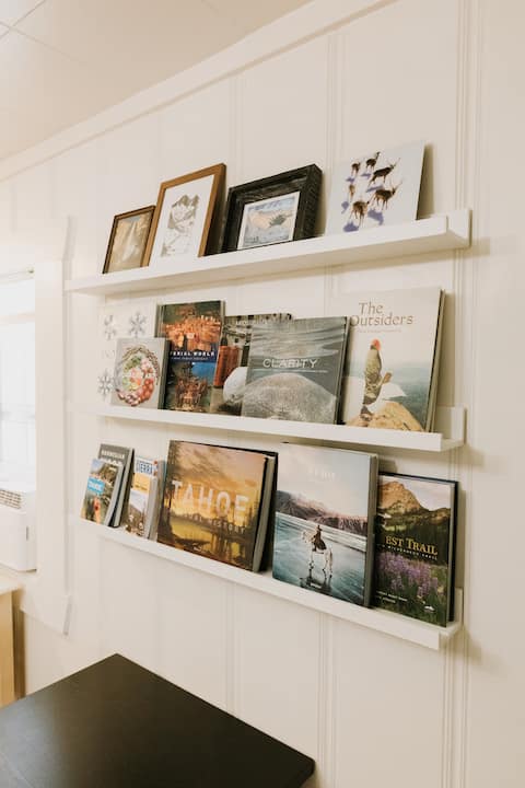 Top performing Airbnb: Rustic Modern Cabin - 1 block from the Lake - A/C in Kings Beach