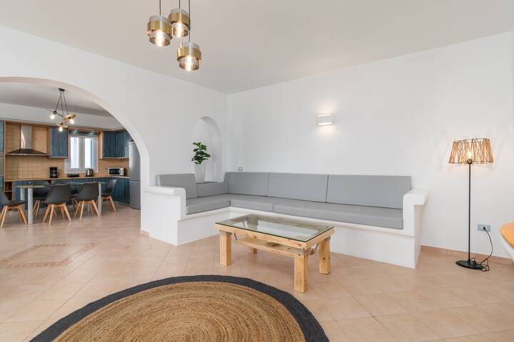 Villa Azzure Horizon in Pollonia gallery image 3