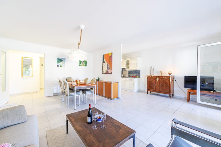 2 Bedrooms With Large Terrace ! - Nice