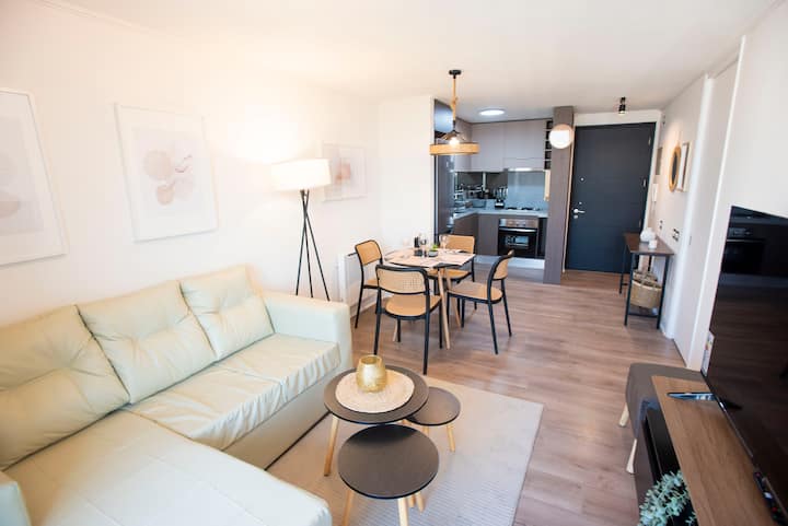 Lindo Depto. 2d 2b|home Office|clínicas|comercios| - Santiago (Chile)