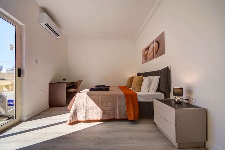 غرفة النوم 2