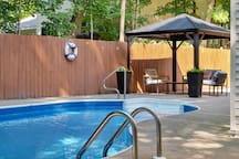 Saratoga Retreat