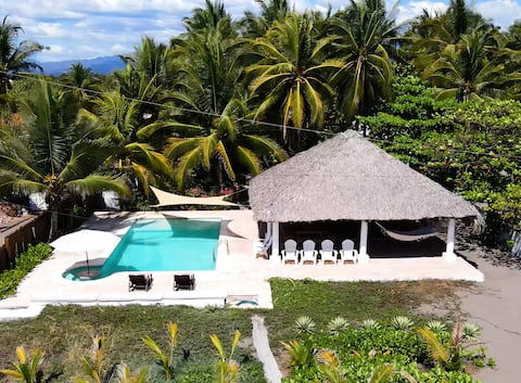 Casa Eden, Barra de Santiago. Motor boat included