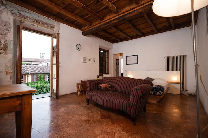 Art Studio In The Heart Of Como By Kinguests - Como