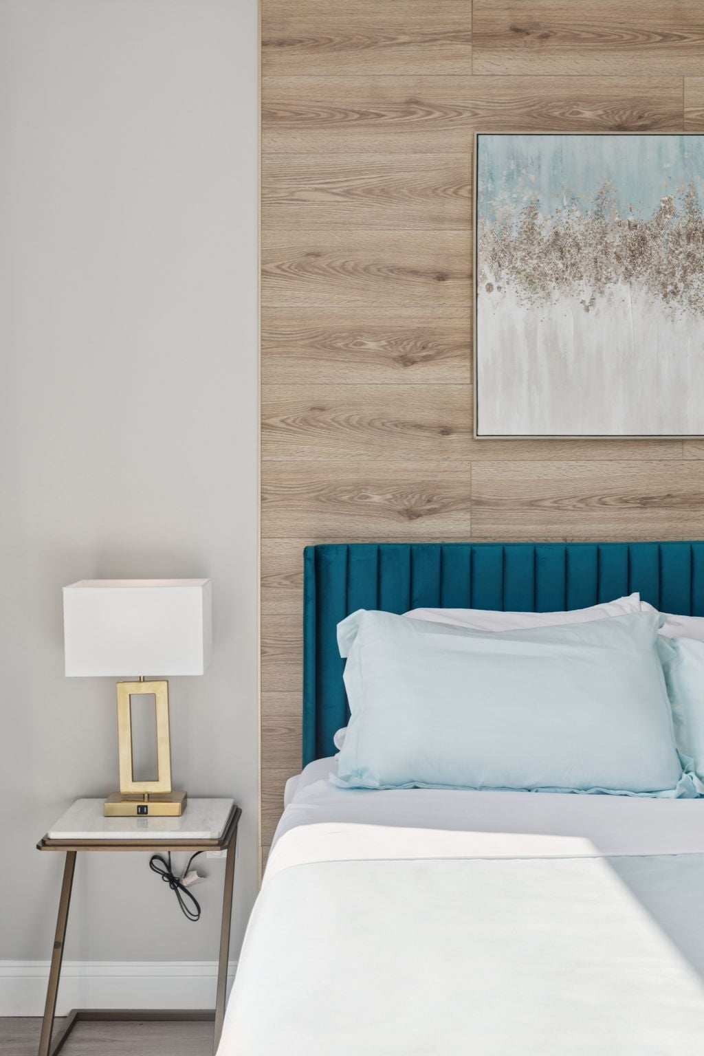 Modish Cozy Suite