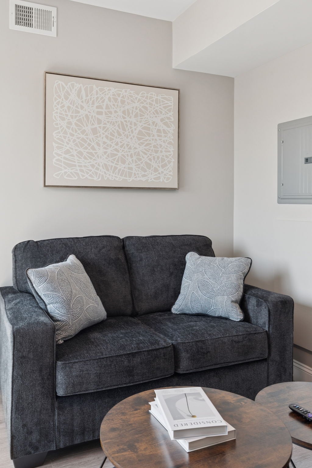 Modish Cozy Suite