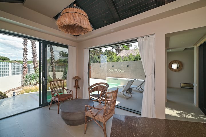 Jeju Private Pool Villa 사누르 A동 | 24시간 미온수무료ㅣ공항25분 - Ciudad de Jeju