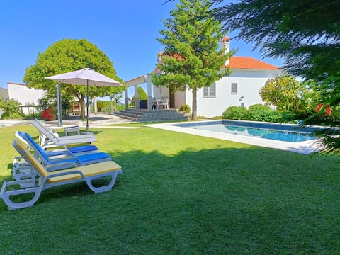 Casa da Gardunha with private pool