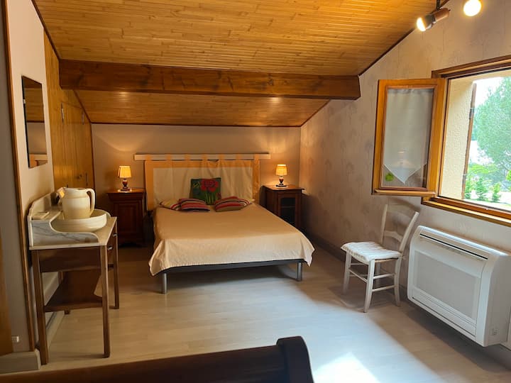 Bedroom upstairs- 1 bed 140 + 