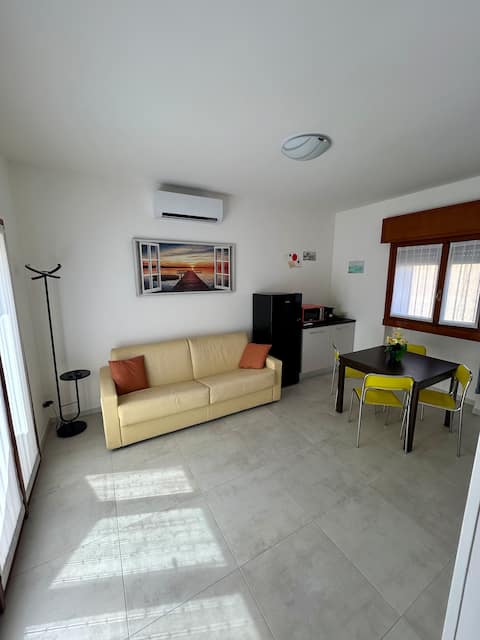 Popular Airbnb listing: The Party Favor in Peschiera Del Garda