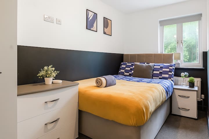 غرفة النوم 2