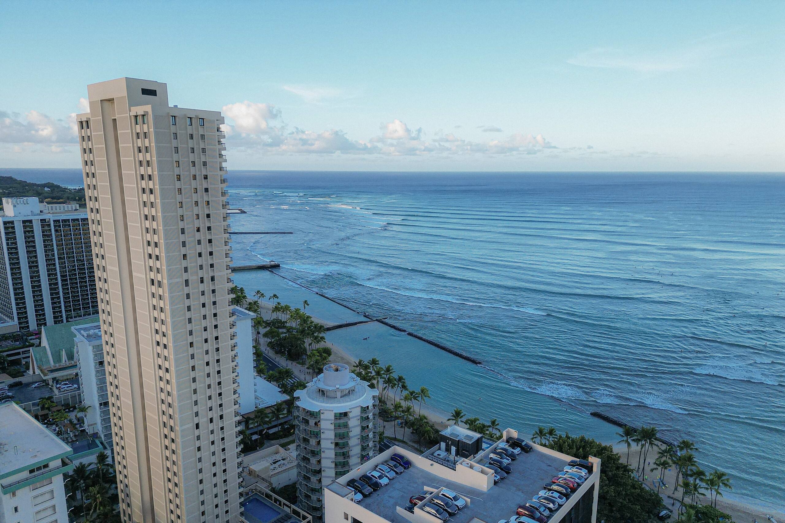 Waikiki Beach & Diamond Head View | 18F Luxe 1B - Image 58
