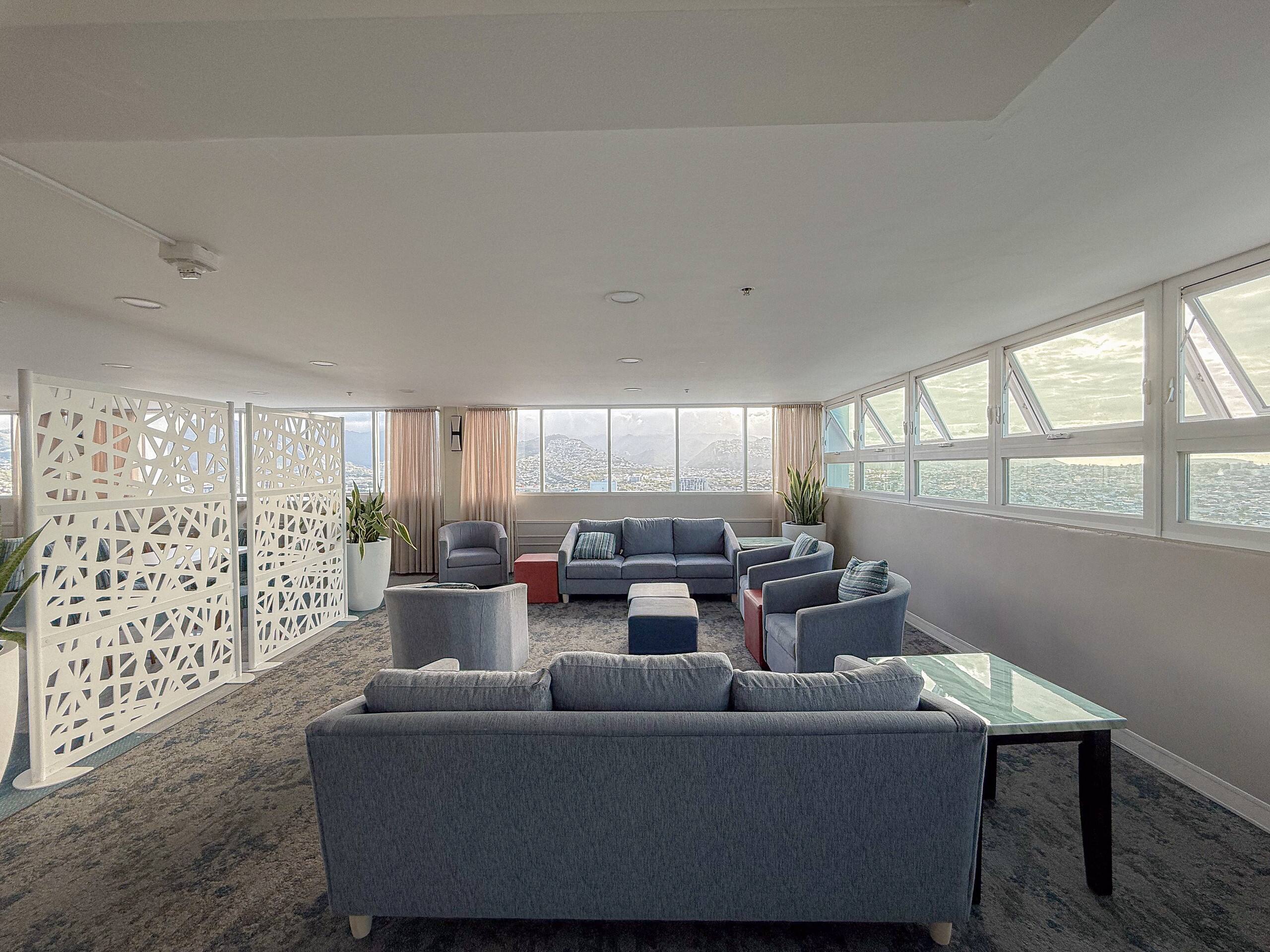 Waikiki Beach & Diamond Head View | 18F Luxe 1B - Image 80