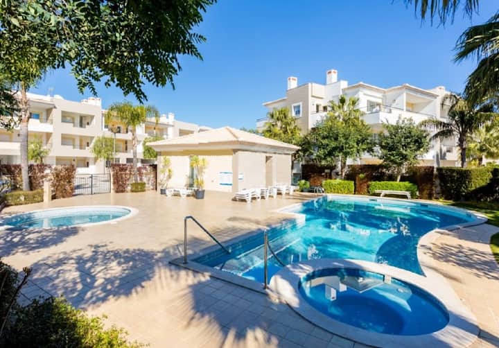 Apartamento Charme Lagos - Perto Praias - Piscina - 盧什
