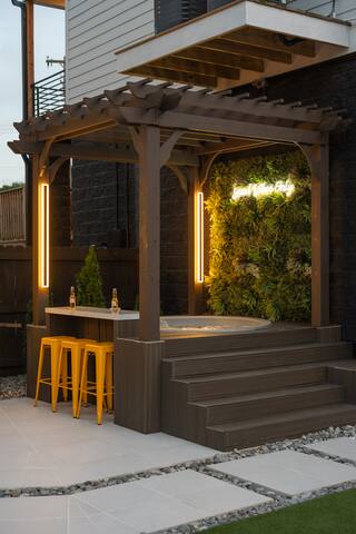 “The Pop Art Haus” | Gameroom • Pool • Pickleball gallery image 5