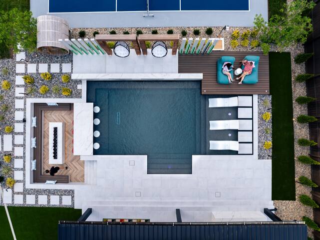 “The Art Haus” | Karaoke • Pool • Pickleball gallery image 2