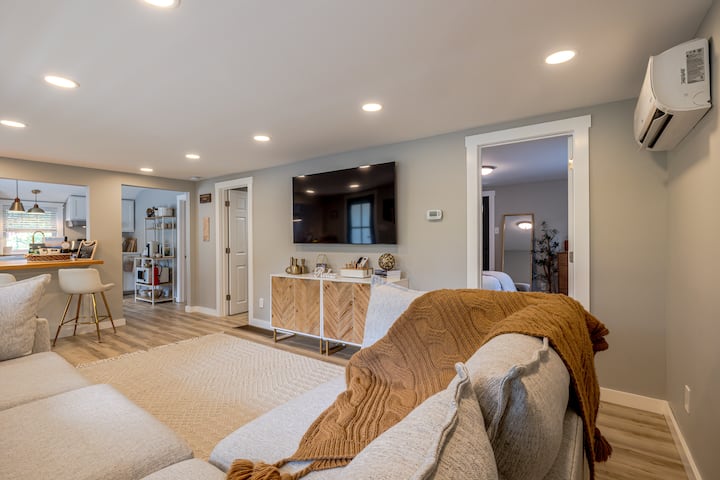 Clean Updated Home | Modern & Cozy | Full Kitchen - Bretton Woods, NH