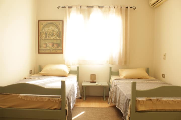 Dhomë gjumi 2